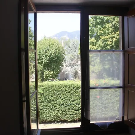 Sejour Au Pied Du Colorado Provencal, Avec Piscine